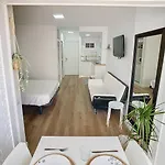 Estudio En דירה *